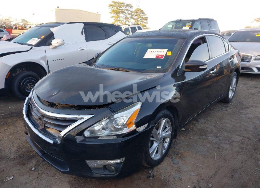 Photo 2 of 2015 Nissan Altima 2.5 SV (VIN 1N4AL3AP3FC457696)