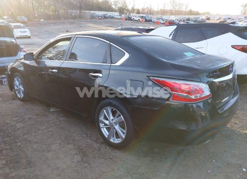 Photo 3 of 2015 Nissan Altima 2.5 SV (VIN 1N4AL3AP3FC457696)