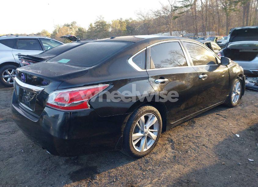 Photo 4 of 2015 Nissan Altima 2.5 SV (VIN 1N4AL3AP3FC457696)