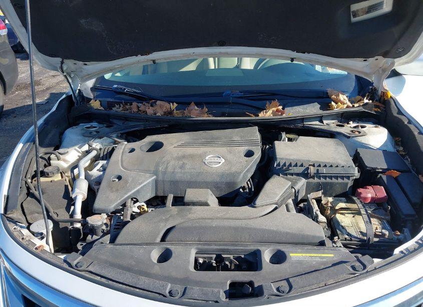 Photo 10 of 2015 Nissan Altima 2.5 S (VIN 1N4AL3AP3FC474739)