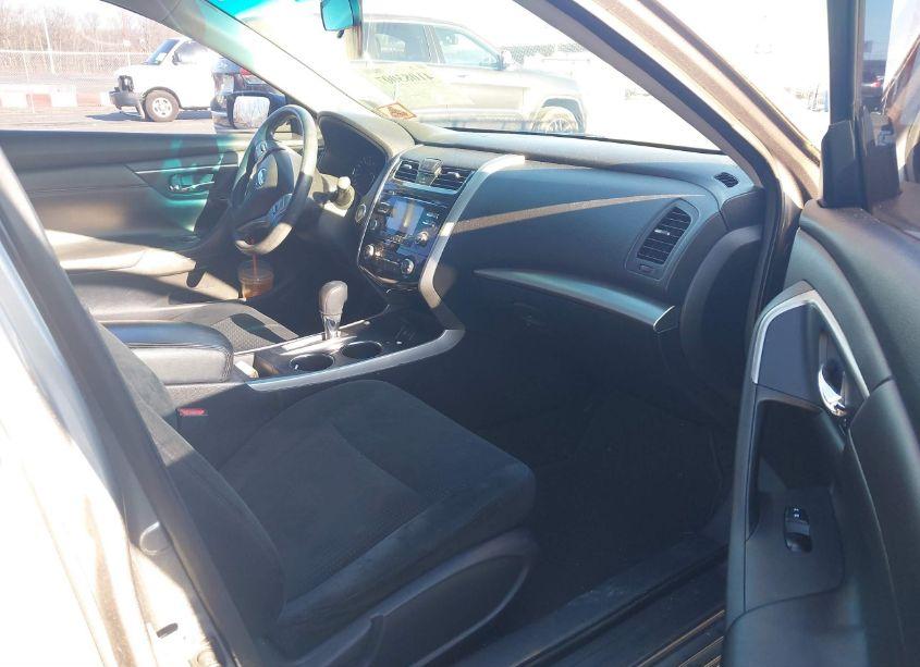 Photo 5 of 2015 Nissan Altima 2.5 S (VIN 1N4AL3AP3FC479519)