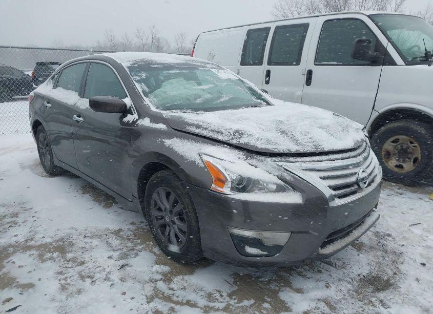 2015 Nissan Altima 2.5 S (VIN 1N4AL3AP3FC481867) main photo