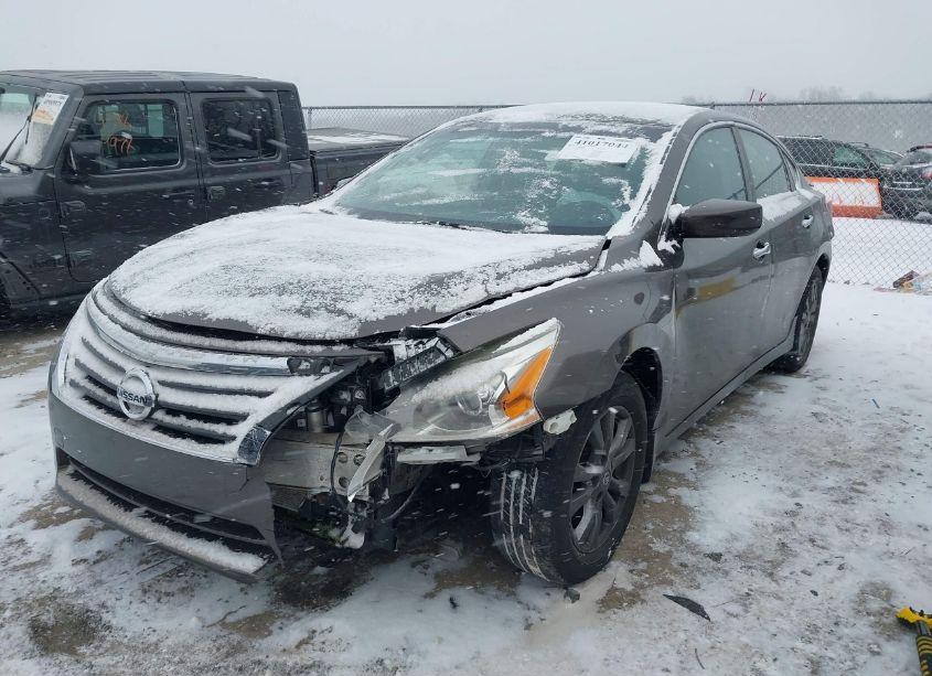 Photo 2 of 2015 Nissan Altima 2.5 S (VIN 1N4AL3AP3FC481867)