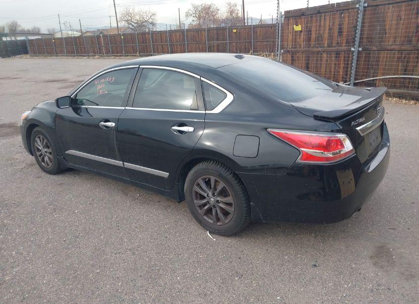 Photo 3 of 2015 Nissan Altima 2.5 S (VIN 1N4AL3AP3FC482081)