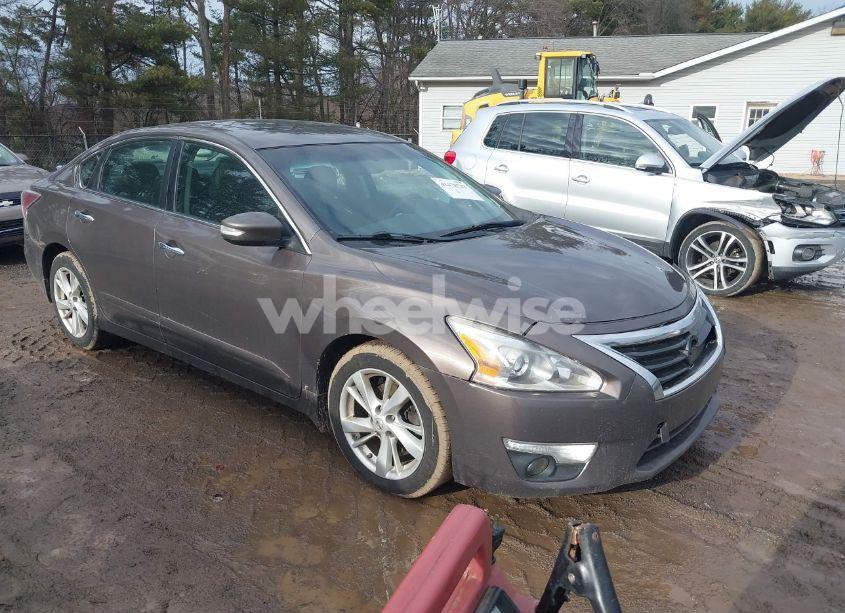 2015 Nissan Altima 2.5 SV (VIN 1N4AL3AP3FC482551) main photo