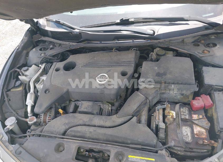Photo 10 of 2015 Nissan Altima 2.5 S (VIN 1N4AL3AP3FC483764)