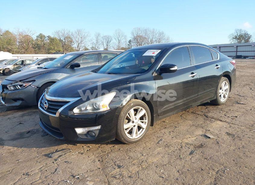 Photo 2 of 2015 Nissan Altima 2.5 SV (VIN 1N4AL3AP3FC569494)