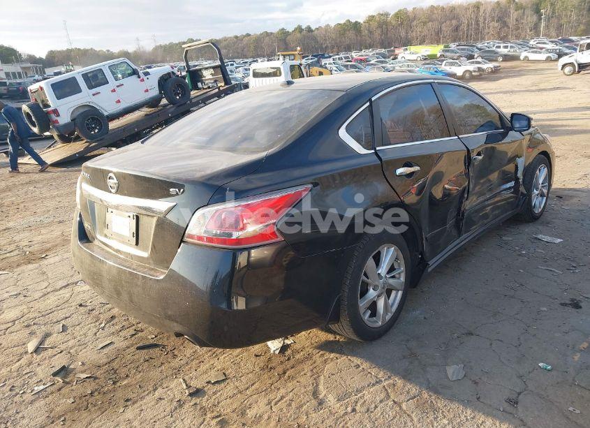 Photo 4 of 2015 Nissan Altima 2.5 SV (VIN 1N4AL3AP3FC569494)