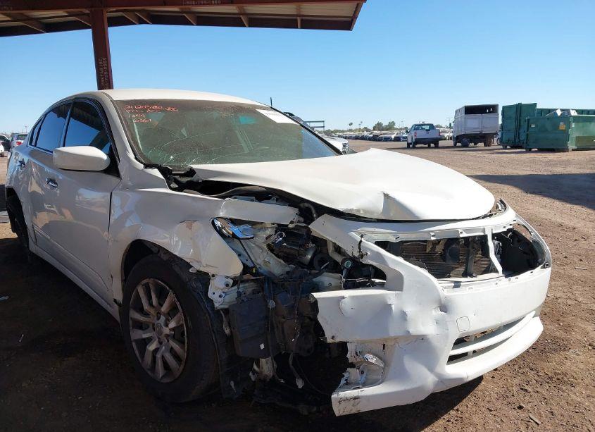 2015 Nissan Altima 2.5 S (VIN 1N4AL3AP3FC586361) main photo