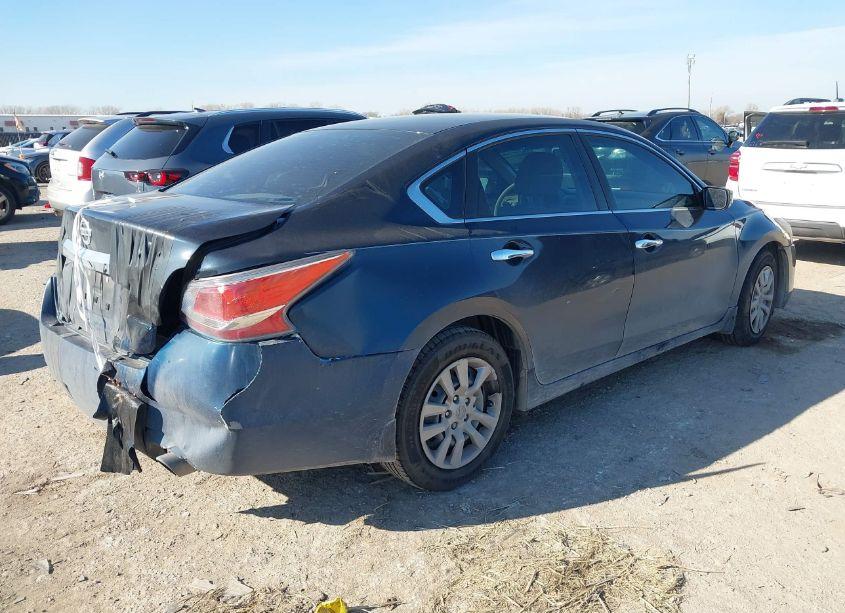 Photo 4 of 2015 Nissan Altima 2.5 S (VIN 1N4AL3AP3FN309293)