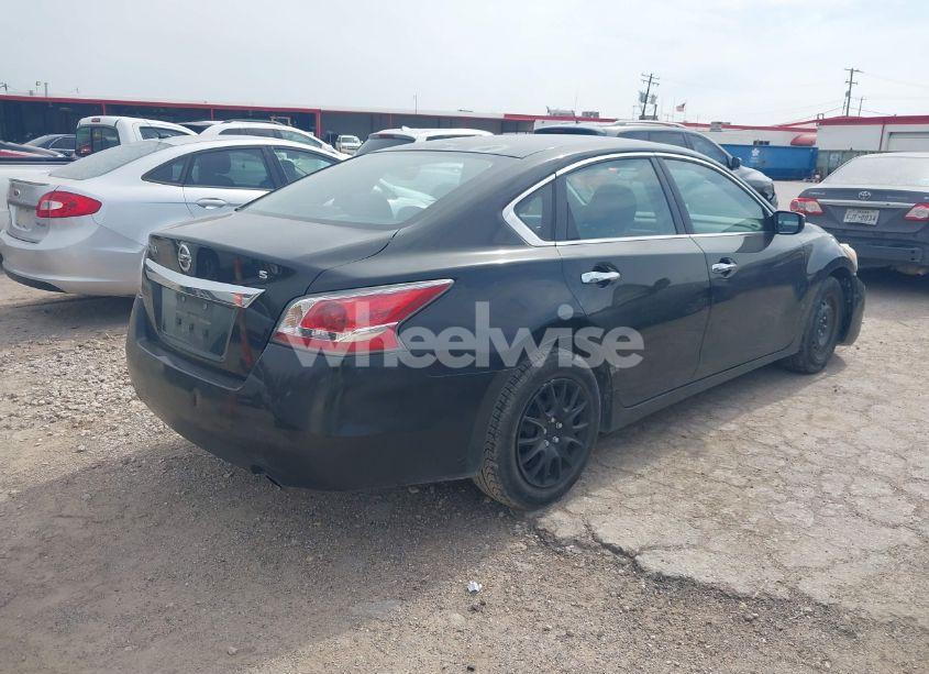 Photo 4 of 2015 Nissan Altima 2.5/2.5 S/2.5 SL/2.5 SV (VIN 1N4AL3AP3FN314834)