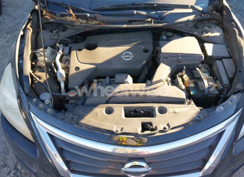 Photo 10 of 2015 Nissan Altima 2.5/2.5 S/2.5 SL/2.5 SV (VIN 1N4AL3AP3FN314851)