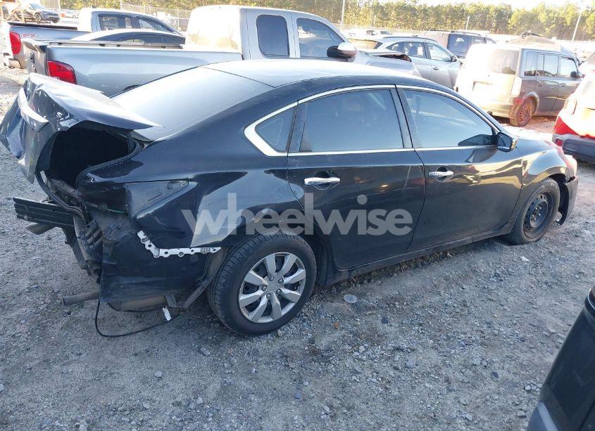 Photo 4 of 2015 Nissan Altima 2.5/2.5 S/2.5 SL/2.5 SV (VIN 1N4AL3AP3FN314851)