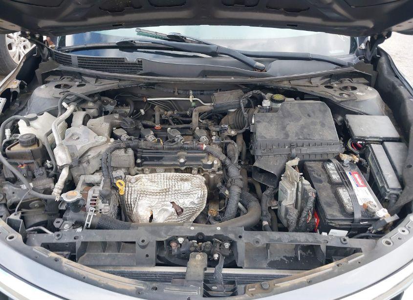 Photo 10 of 2015 Nissan Altima 2.5/2.5 S/2.5 SL/2.5 SV (VIN 1N4AL3AP3FN323520)