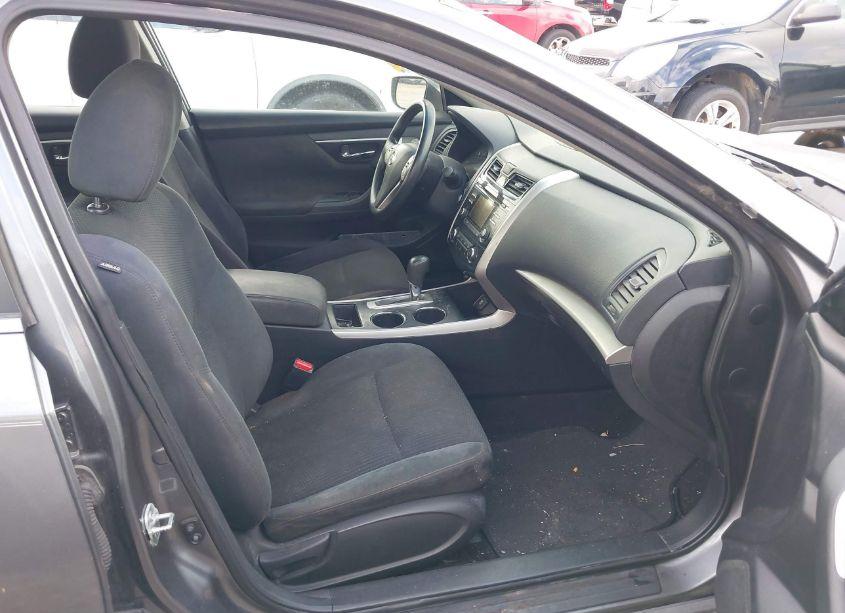 Photo 5 of 2015 Nissan Altima 2.5/2.5 S/2.5 SL/2.5 SV (VIN 1N4AL3AP3FN323520)