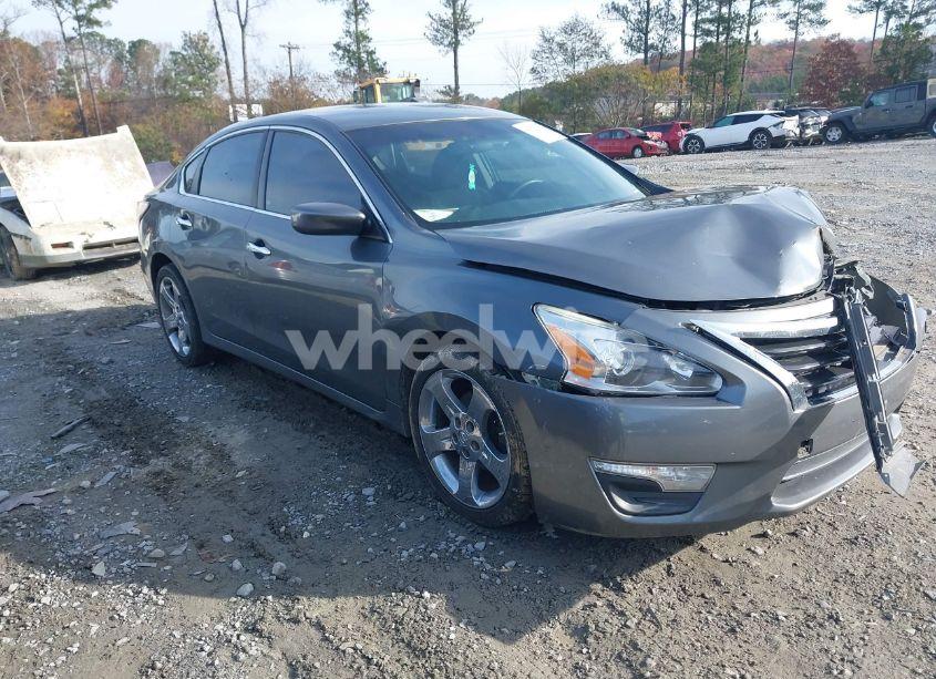2015 Nissan Altima N/A (VIN 1N4AL3AP3FN328023) main photo