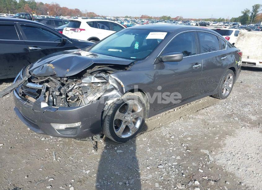 Photo 2 of 2015 Nissan Altima N/A (VIN 1N4AL3AP3FN328023)