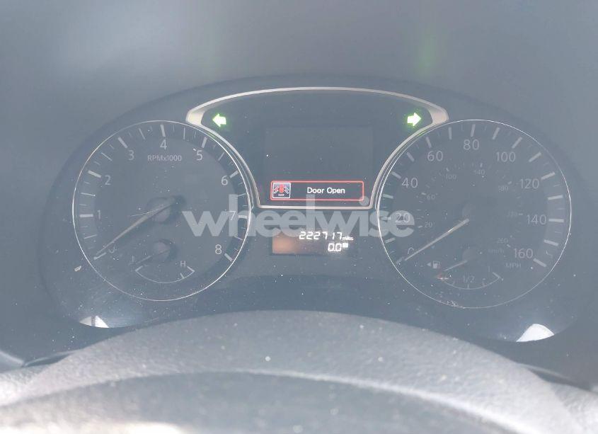 Photo 7 of 2015 Nissan Altima N/A (VIN 1N4AL3AP3FN328023)