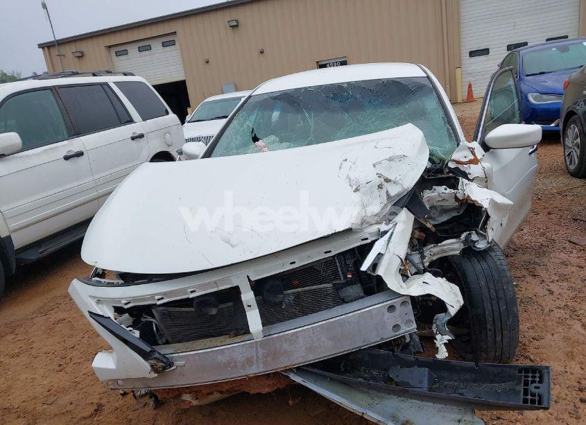 Photo 13 of 2015 Nissan Altima 2.5 S (VIN 1N4AL3AP3FN329432)