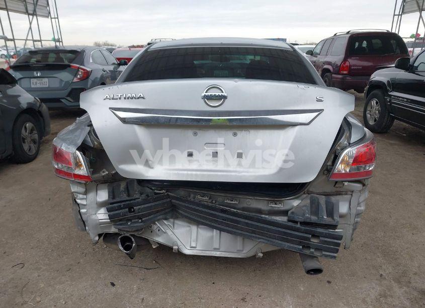 Photo 16 of 2015 Nissan Altima 2.5/2.5 S/2.5 SL/2.5 SV (VIN 1N4AL3AP3FN329835)