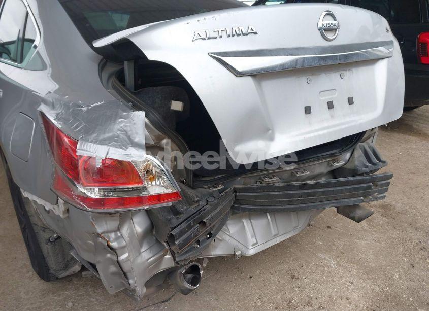 Photo 6 of 2015 Nissan Altima 2.5/2.5 S/2.5 SL/2.5 SV (VIN 1N4AL3AP3FN329835)