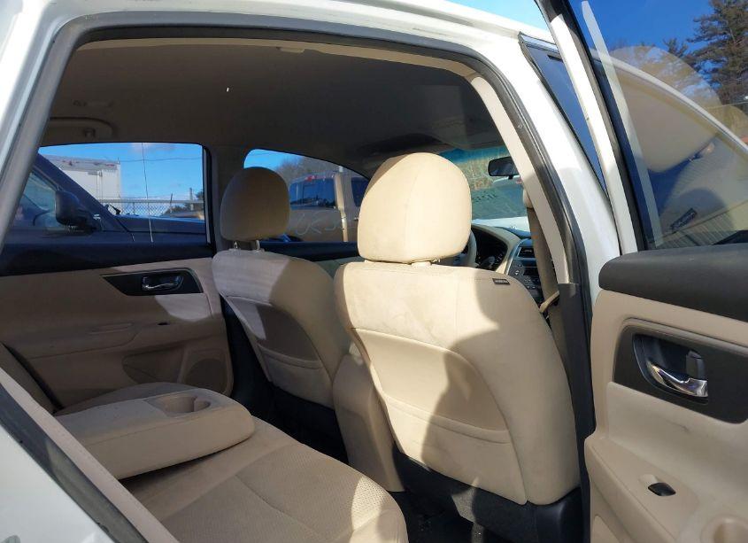 Photo 8 of 2015 Nissan Altima 2.5 S (VIN 1N4AL3AP3FN335795)