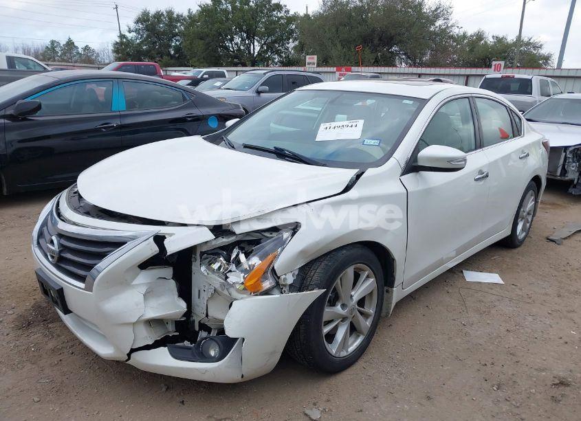 Photo 2 of 2015 Nissan Altima 2.5 SL (VIN 1N4AL3AP3FN337787)
