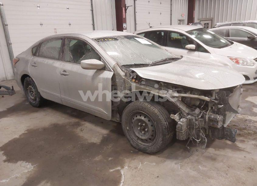 2015 Nissan Altima 2.5 S (VIN 1N4AL3AP3FN348398) main photo