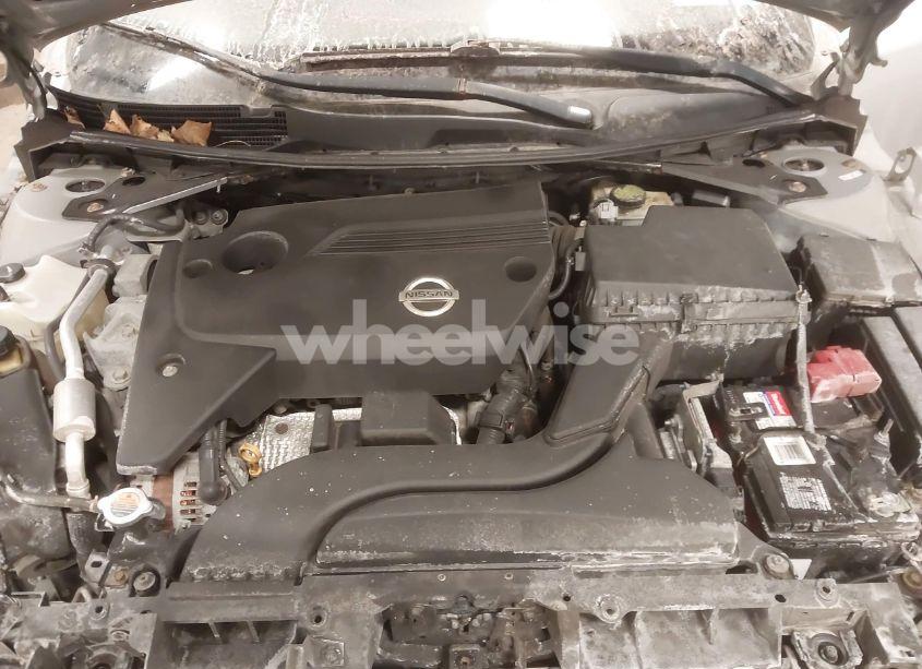Photo 10 of 2015 Nissan Altima 2.5 S (VIN 1N4AL3AP3FN348398)