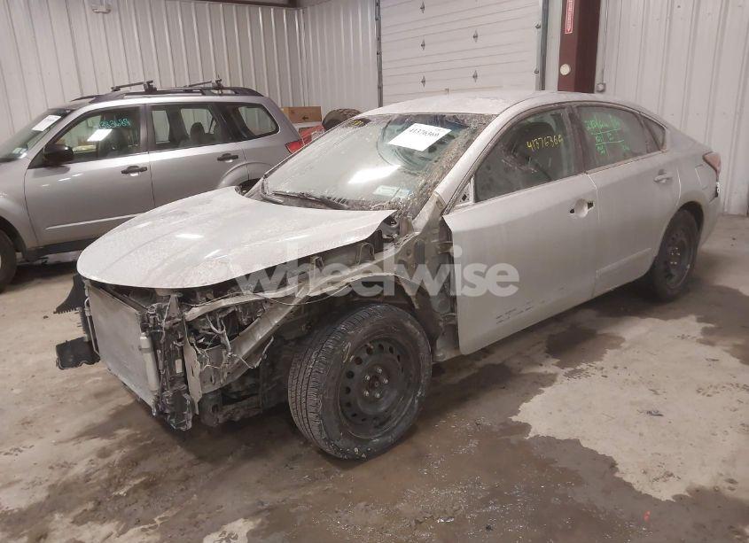 Photo 2 of 2015 Nissan Altima 2.5 S (VIN 1N4AL3AP3FN348398)