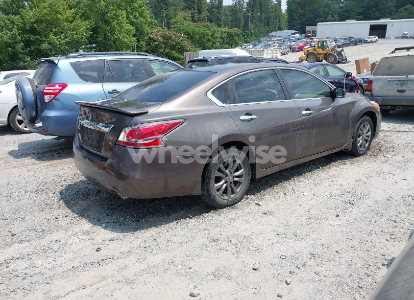 Photo 4 of 2015 Nissan Altima 2.5 S (VIN 1N4AL3AP3FN349972)