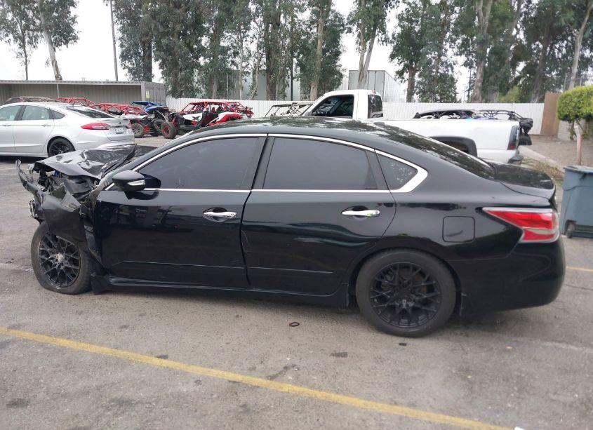 Photo 14 of 2015 Nissan Altima 2.5 SL (VIN 1N4AL3AP3FN352841)