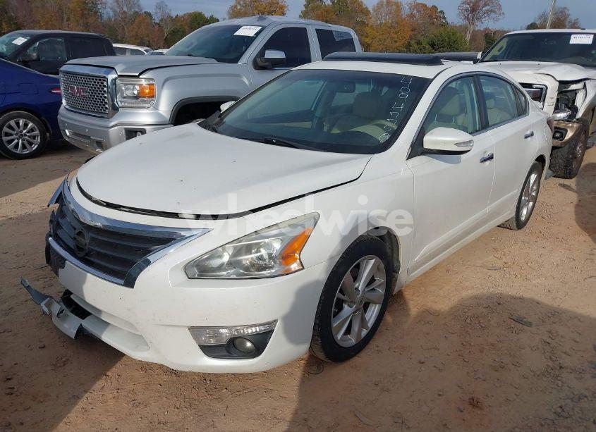 Photo 2 of 2015 Nissan Altima 2.5 SL (VIN 1N4AL3AP3FN359546)