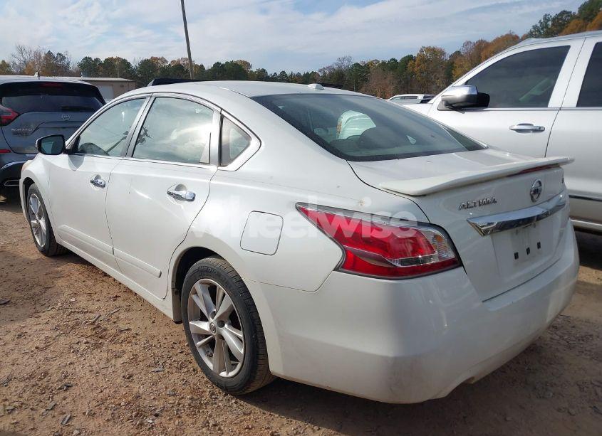 Photo 3 of 2015 Nissan Altima 2.5 SL (VIN 1N4AL3AP3FN359546)