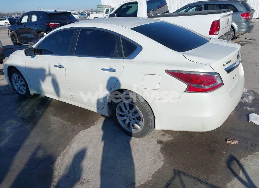 Photo 3 of 2015 Nissan Altima 2.5 S (VIN 1N4AL3AP3FN370546)