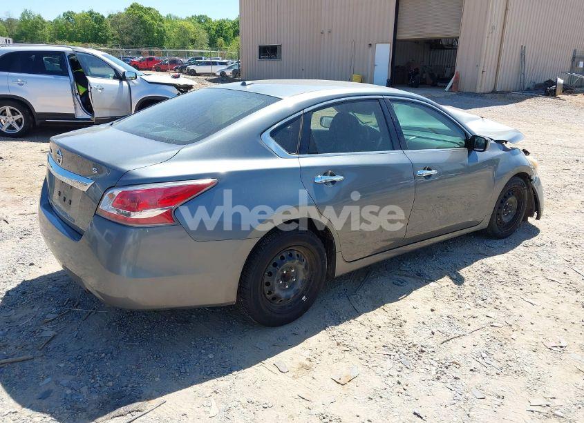 Photo 4 of 2015 Nissan Altima 2.5/2.5 S/2.5 SL/2.5 SV (VIN 1N4AL3AP3FN382051)