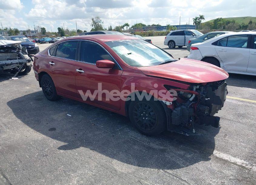 2015 Nissan Altima 2.5/2.5 S/2.5 SL/2.5 SV (VIN 1N4AL3AP3FN385662) main photo