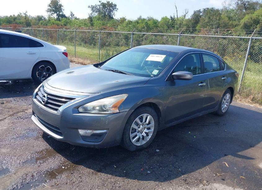 Photo 2 of 2015 Nissan Altima 2.5/2.5 S/2.5 SL/2.5 SV (VIN 1N4AL3AP3FN391607)
