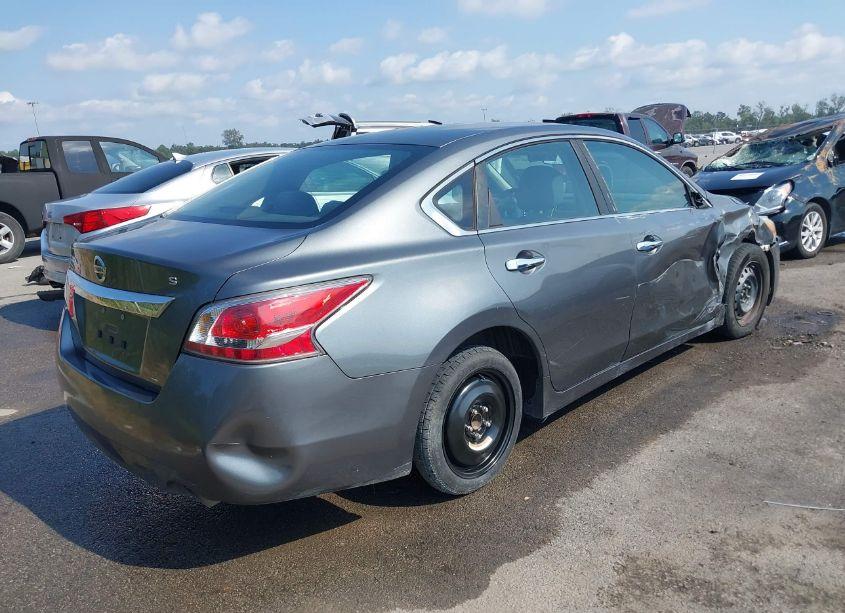 Photo 4 of 2015 Nissan Altima 2.5/2.5 S/2.5 SL/2.5 SV (VIN 1N4AL3AP3FN391607)