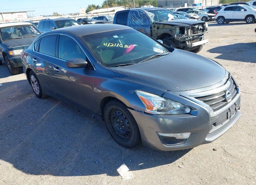 2015 Nissan Altima 2.5/2.5 S/2.5 SL/2.5 SV (VIN 1N4AL3AP3FN398573) main photo