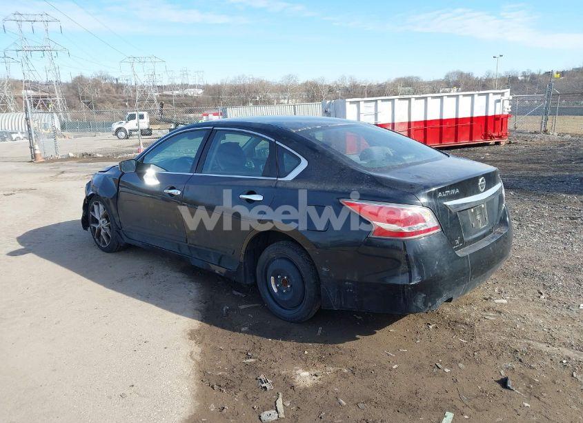 Photo 3 of 2015 Nissan Altima 2.5 S (VIN 1N4AL3AP3FN400337)