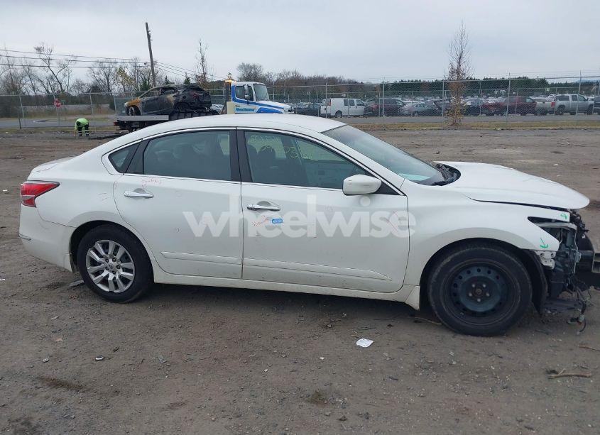 Photo 13 of 2015 Nissan Altima 2.5 S (VIN 1N4AL3AP3FN401195)