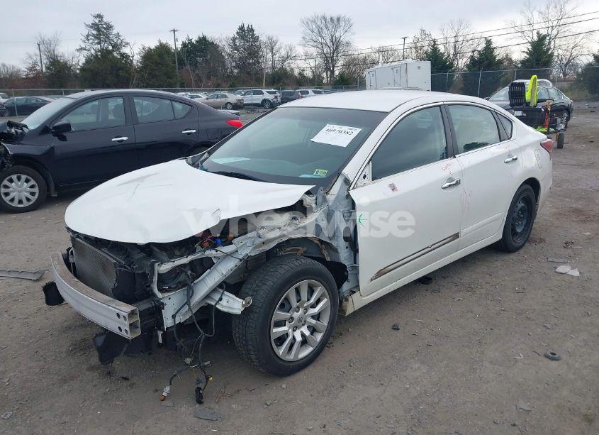 Photo 2 of 2015 Nissan Altima 2.5 S (VIN 1N4AL3AP3FN401195)