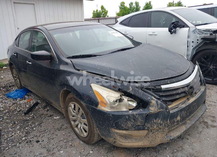 2015 Nissan Altima 2.5 S (VIN 1N4AL3AP3FN871369) main photo