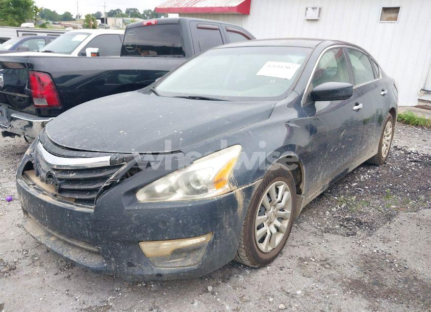 Photo 2 of 2015 Nissan Altima 2.5 S (VIN 1N4AL3AP3FN871369)