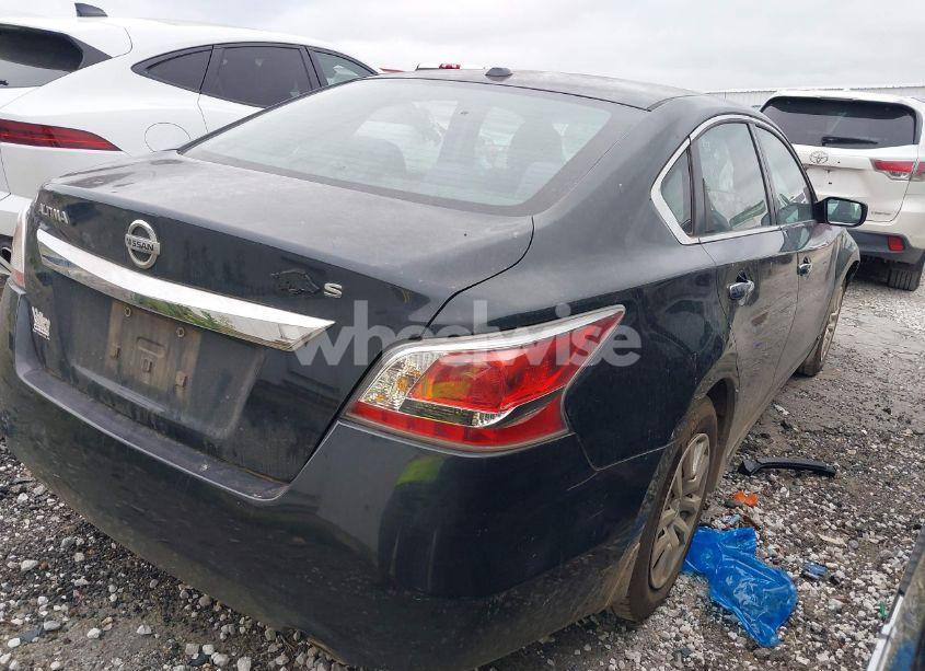 Photo 4 of 2015 Nissan Altima 2.5 S (VIN 1N4AL3AP3FN871369)