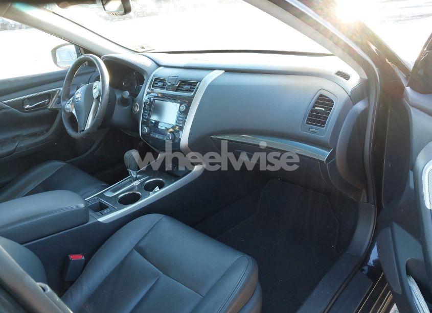 Photo 5 of 2015 Nissan Altima 2.5 SL (VIN 1N4AL3AP3FN871372)