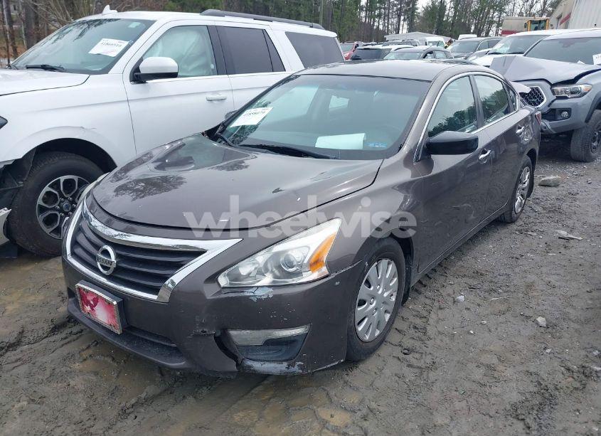 Photo 2 of 2015 Nissan Altima (VIN 1N4AL3AP3FN874580)