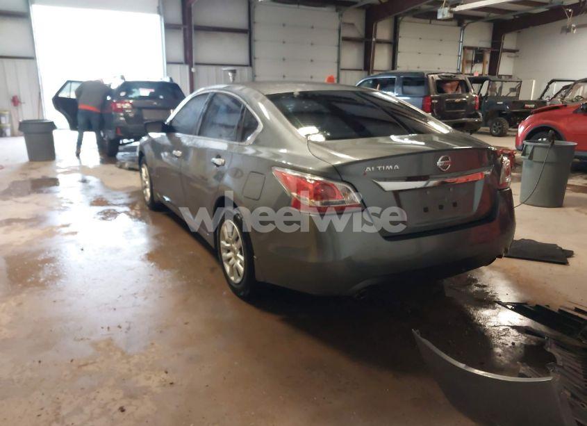 Photo 3 of 2015 Nissan Altima 2.5 S (VIN 1N4AL3AP3FN884381)