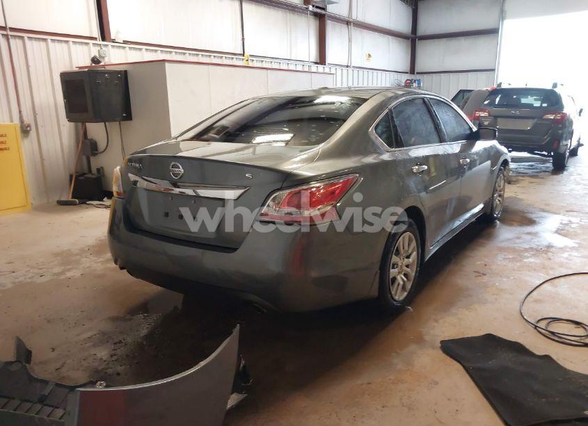 Photo 4 of 2015 Nissan Altima 2.5 S (VIN 1N4AL3AP3FN884381)